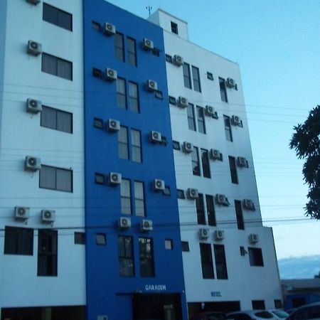Hotel J Ferarrini Chapecó エクステリア 写真