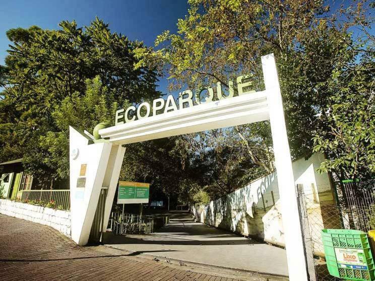 Hotel J Ferarrini Chapecó エクステリア 写真
